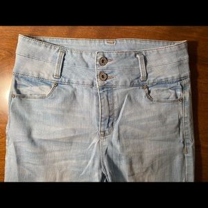 Size 7 Tinseltown blue jeans